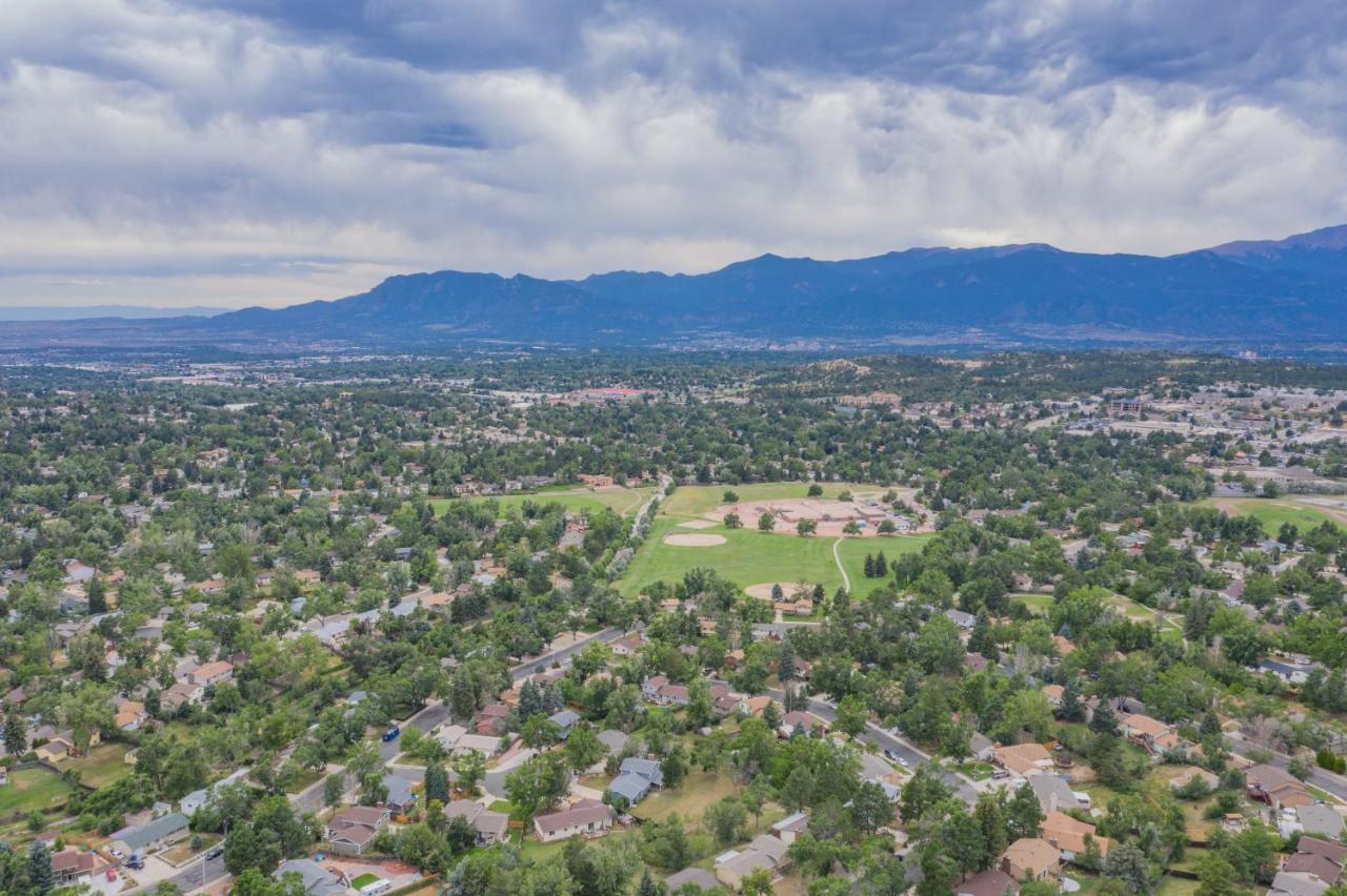 Wonderful Spacious 5Br Colorado Springs House Βίλα Εξωτερικό φωτογραφία