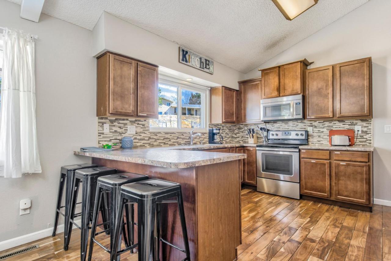Wonderful Spacious 5Br Colorado Springs House Βίλα Εξωτερικό φωτογραφία
